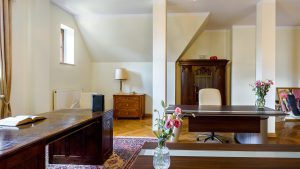 Bardzo przestronna i gustownie urządzenia wnętrze na wynajem lub organizację konferencji