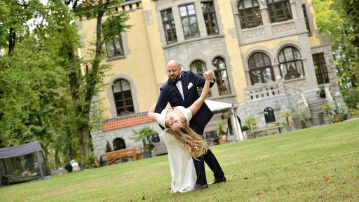 sesja plenerowa Młodej Pary w parku Villi Antonius