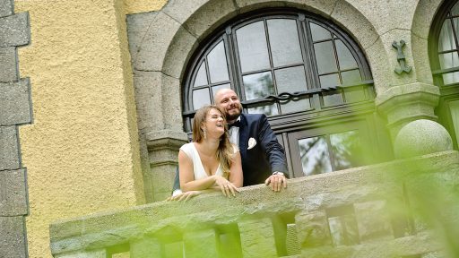 sesja plenerowa Młodej Pary w parku Villi Antonius