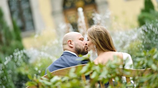 sesja plenerowa Młodej Pary w parku Villi Antonius