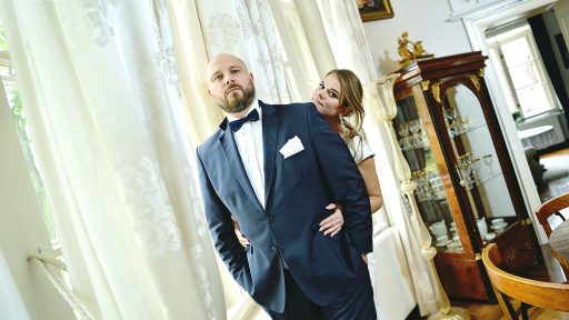 sesja zdjęciowa Młodej Pary w stylowych wnętrzach Villi Antonius