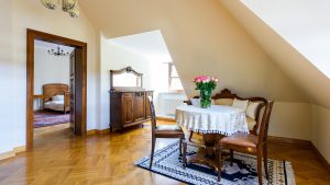 Stylowe urządzenie i odrestaurowane z wielką dbałością wnętrze